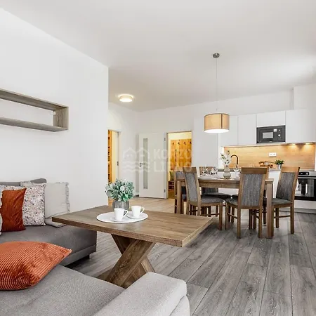Korzo Lipno C Apartmán *